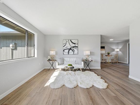 4th image of 9206 NE 75th St