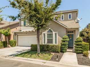 3624 W Persimmon Ln, Fresno, CA 93711