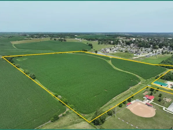 W South St, Monticello, IA 52310