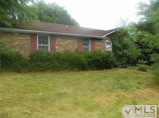 510 Pollard Rd, Clarksville, TN 37042
