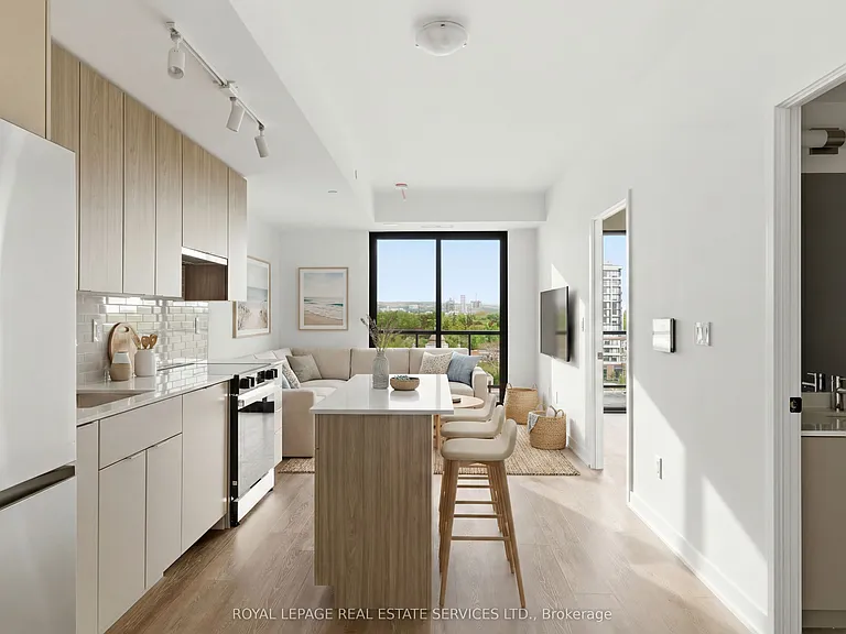 2075 Lakeshore Rd #711 — Photo 6