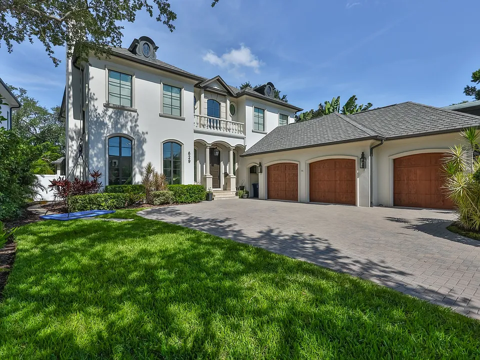 629 Riviera Dr