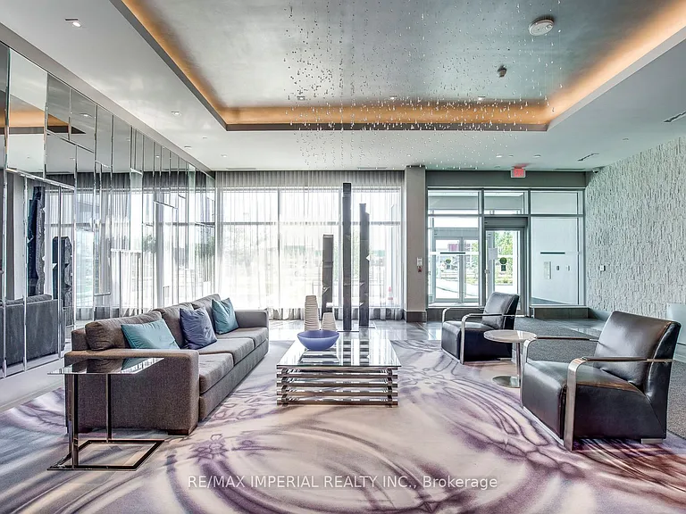 65 Speers Rd #711 — Photo 4