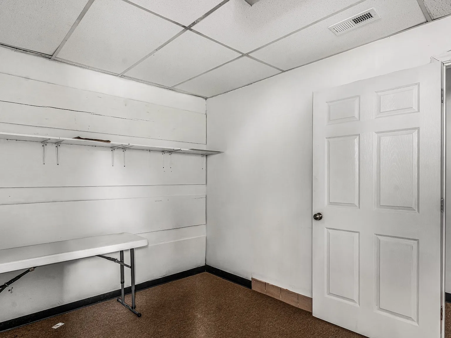 3 bed, 1.5 bath, 1271 sqft, $1,800 — Photo 3