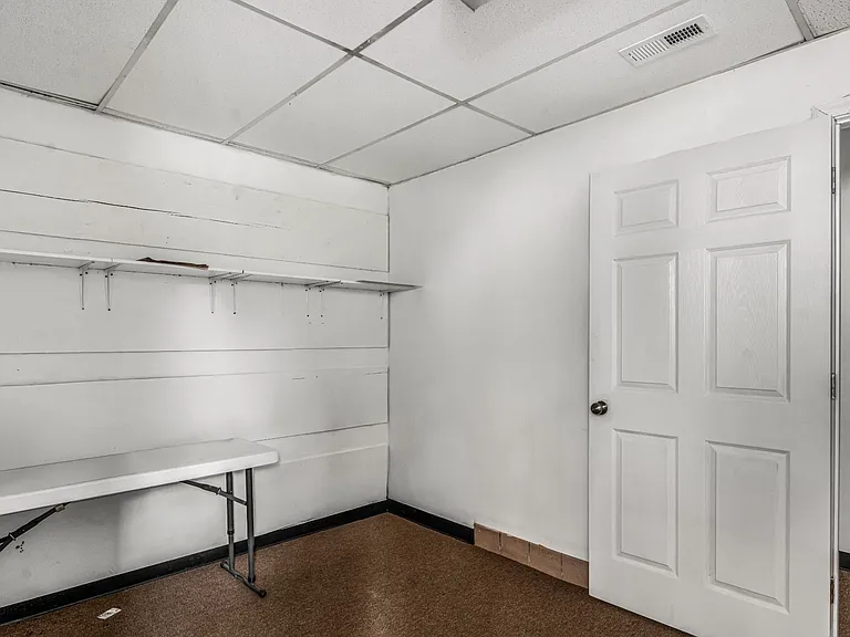 2116 S Roane St — Photo 3