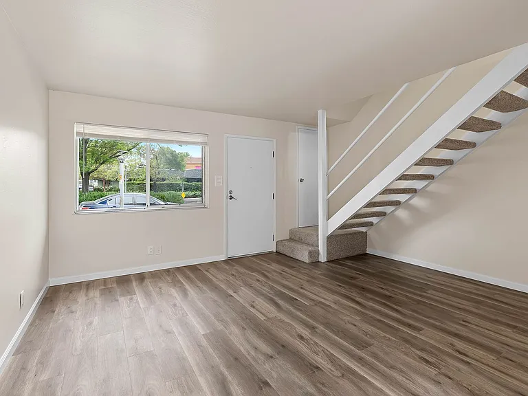 3400 Baxter Avenue — Photo 3