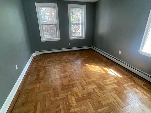 3rd image of 168 Jewett Ave #B1