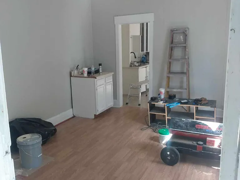 222 1/2 Jefferson St #1/2 — Photo 3