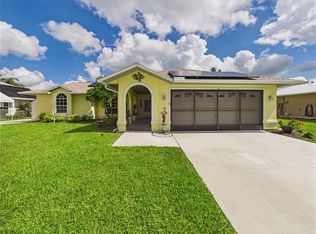 907 Starflower Ave, Sebastian, FL 32958