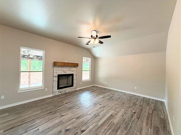 4th image of 2205 Winter Ridge Rd