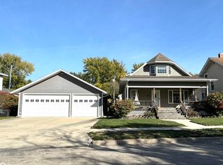 407 N Maple St, Creston, IA 50801