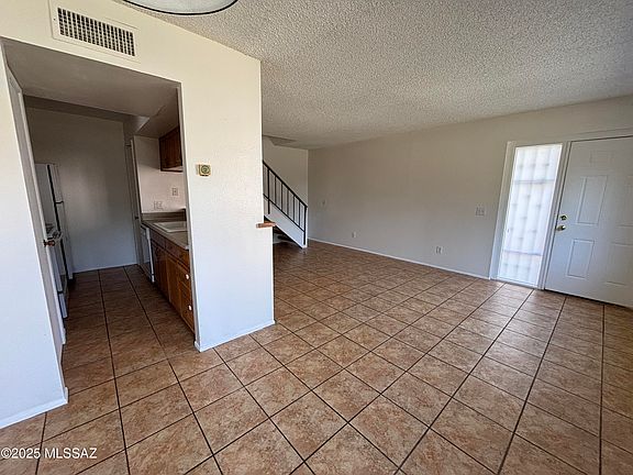 4th image of 6648 E Calle La Paz Unit B