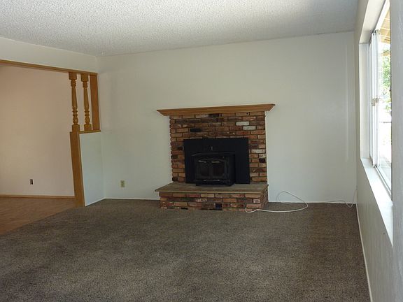 2nd image of 34932 Gail Ave