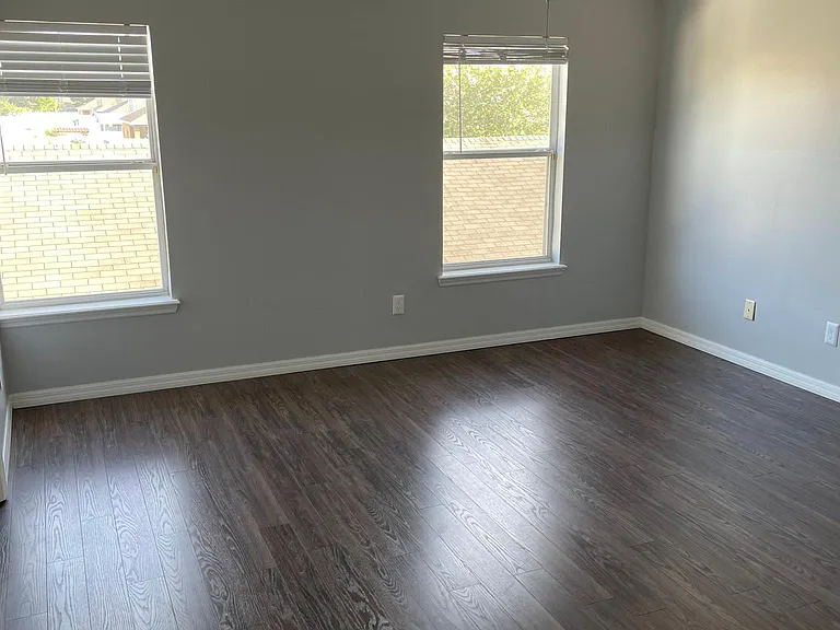 4641 Capital Blvd — Photo 12