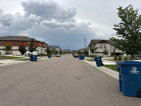 4th image of 5991 N Liverpool Ct
