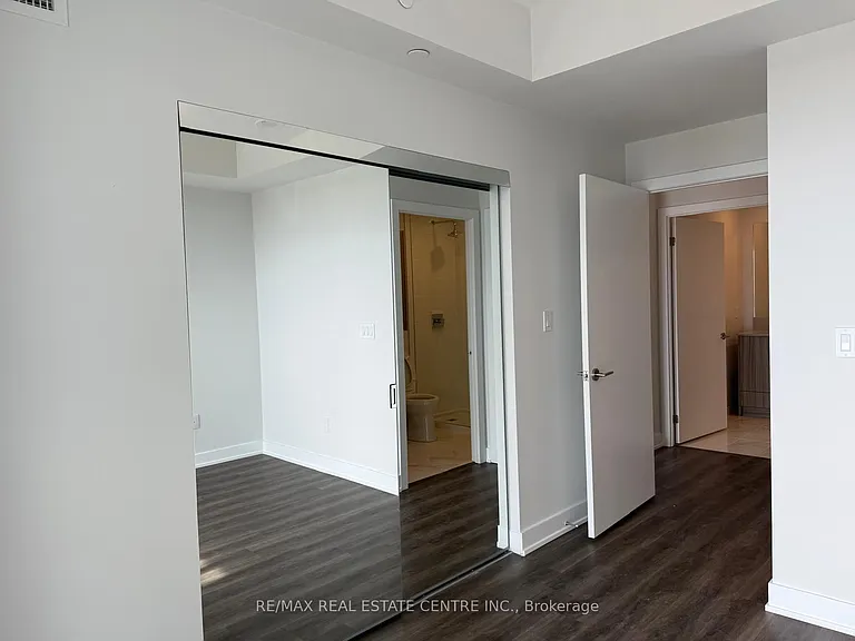 430 Square One Dr #1007 — Photo 17