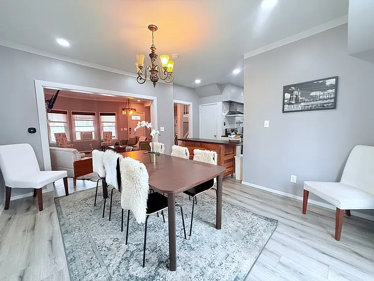 1610 Clarewood Ave — Photo 6