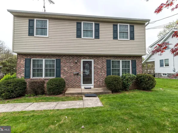 348 W Vine St, Hatfield, PA 19440