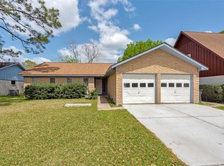807 Seacliff Dr, Houston, TX 77062
