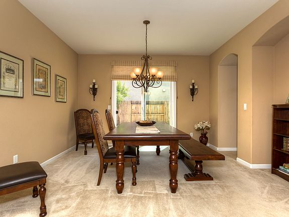 4th image of 3177 Haywood Pl