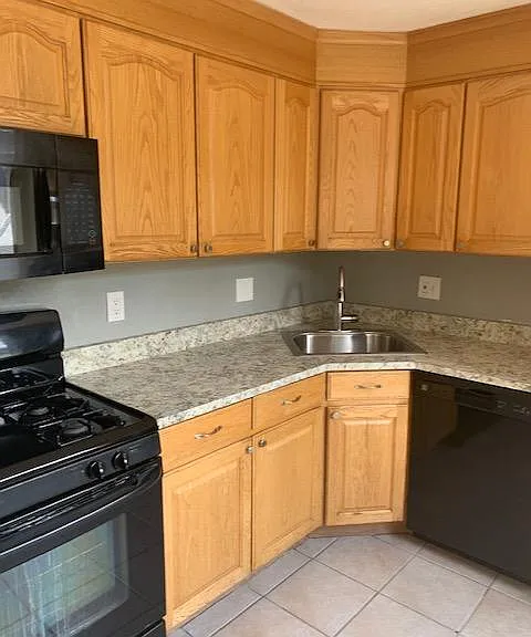2259 S Josephine St #304 — Photo 3