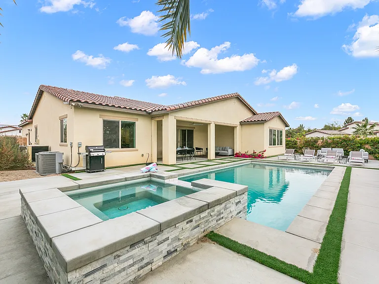 Outdoor Pool and Spa