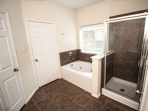 3rd image of 14439 Santee Pass Dr