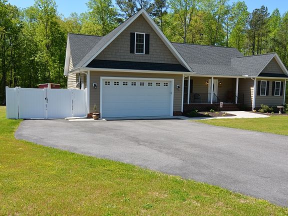 3rd image of 20409 Woodland Dr