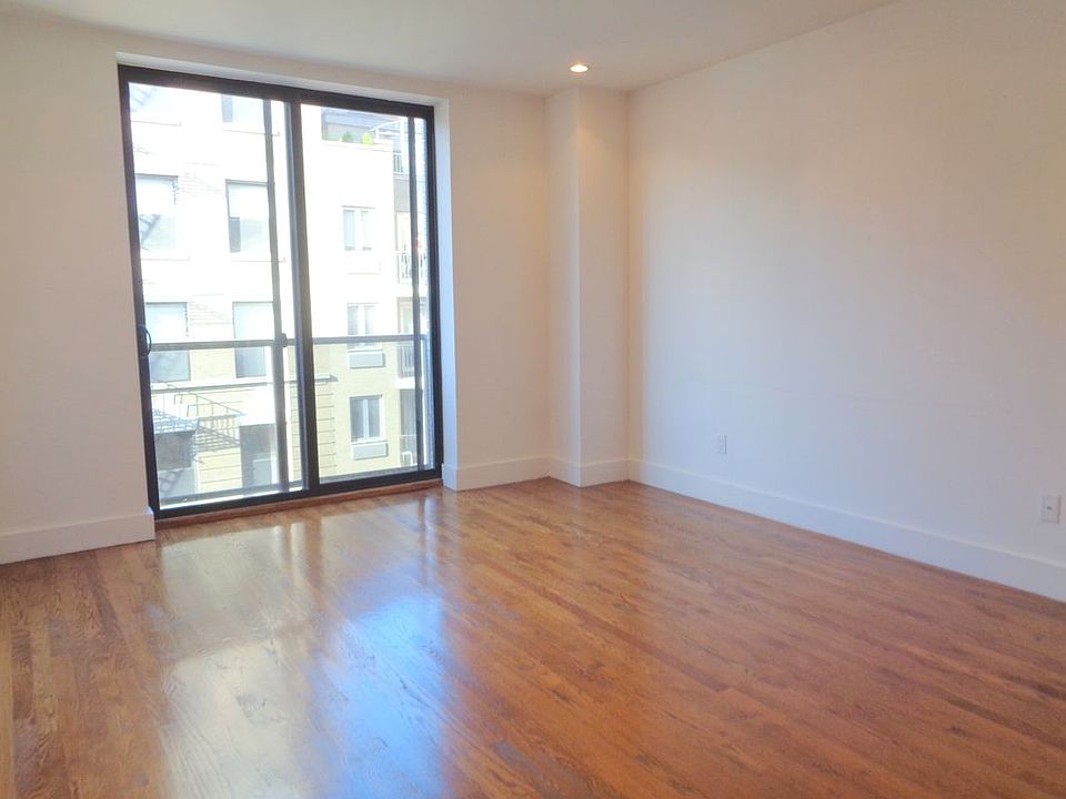 1st image of 212 W 20th St #5A