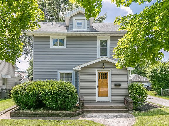 3rd image of 219 W Oconnor Ave
