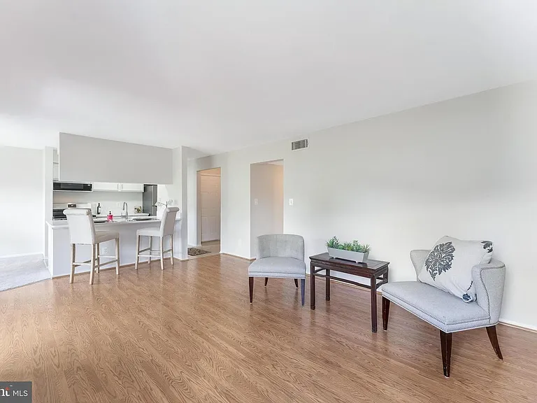 1717 Ascot Way #E — Photo 27