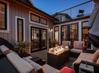 3814 W 11th Ave, Vancouver, BC V6R 2K9