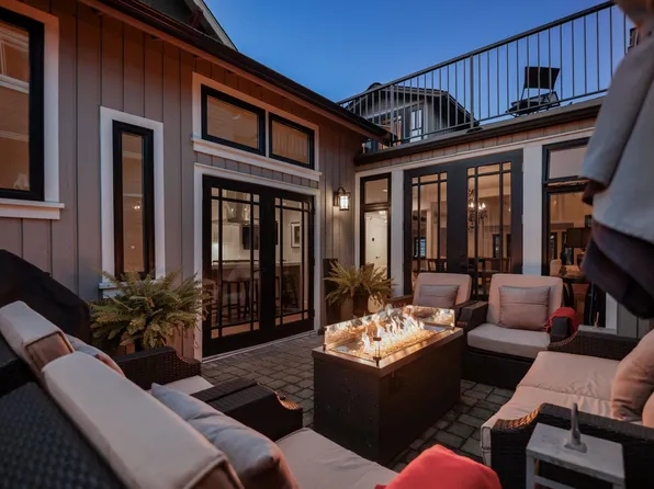 3814 W 11th Ave, Vancouver, BC V6R 2K9