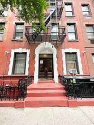 Rented by Urban Real Estate Inc