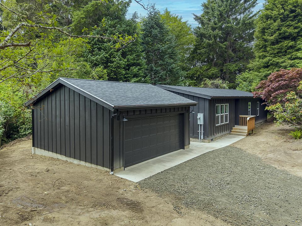 1st image of 318 SE 127th Dr
