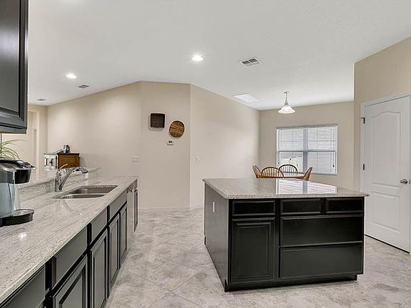 4th image of 11604 Old Quarry Dr