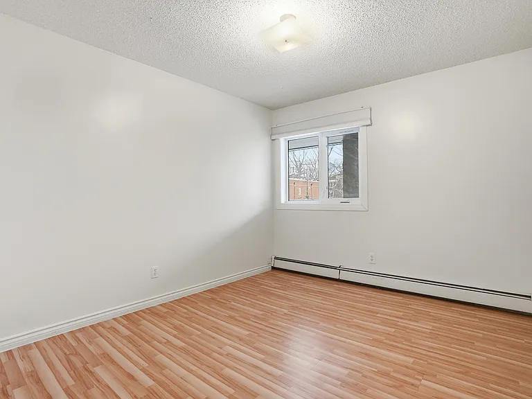 431 4th Ave N — Photo 11