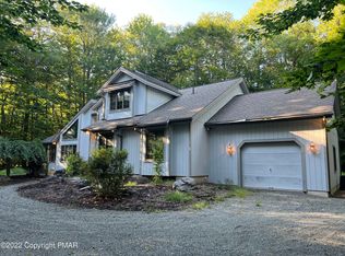 2135 Blue Ox Rd, Tobyhanna, PA 18350