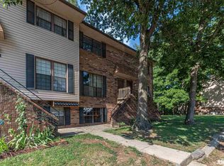 303 Halia Crst #303, Mount Vernon, IL 62864