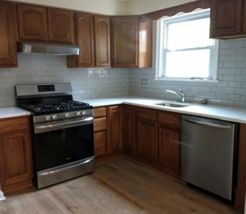 2nd image of 75 Midland Ave #2