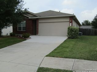 717 Hollow Rdg, Schertz, TX 78108