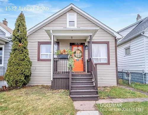 1532 Albert Rd Photo 1