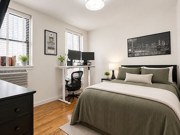 4th image of 6 Charles St APT 2A