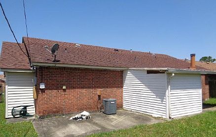 3rd image of 2729 Whippletree Dr