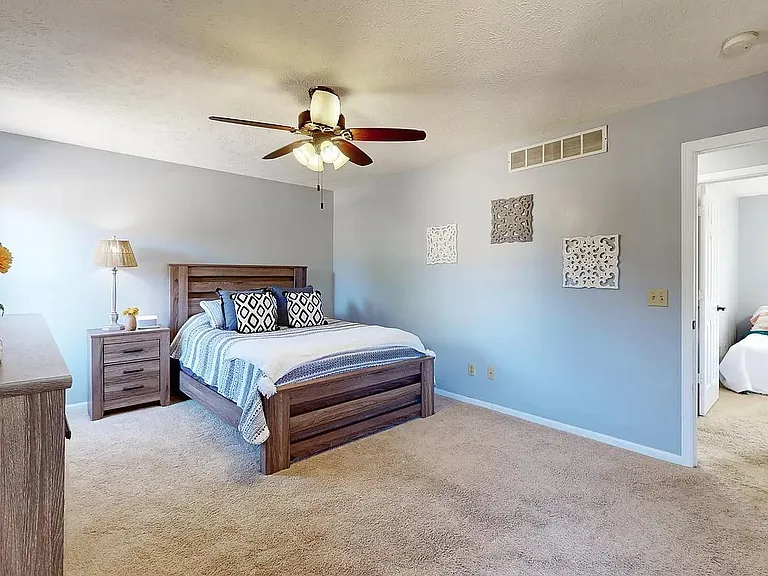 2610 Carrington Ln — Photo 15