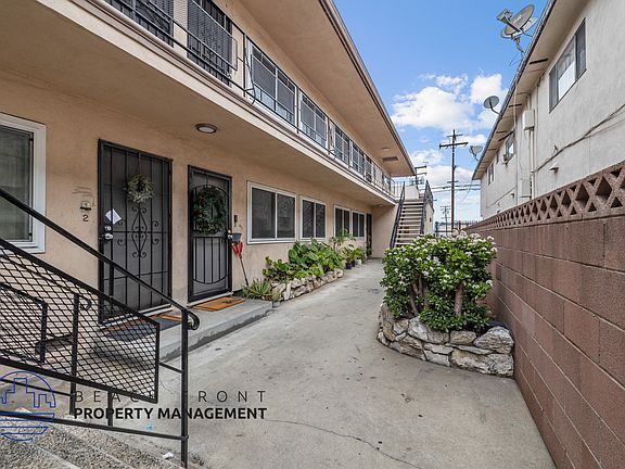 2nd image of 211 E Tamarack Ave #5