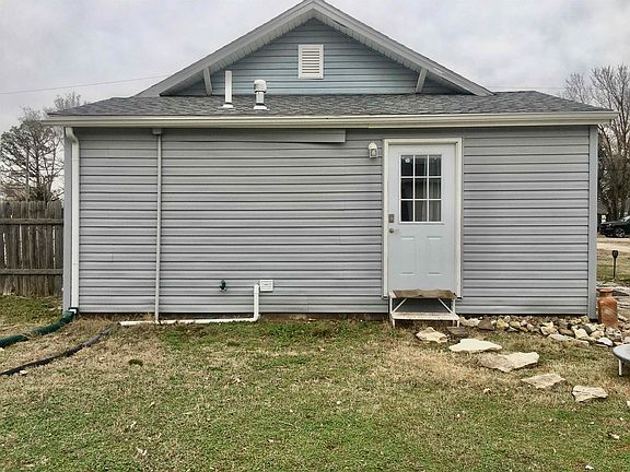 4th image of 5661 S Vandale Ave