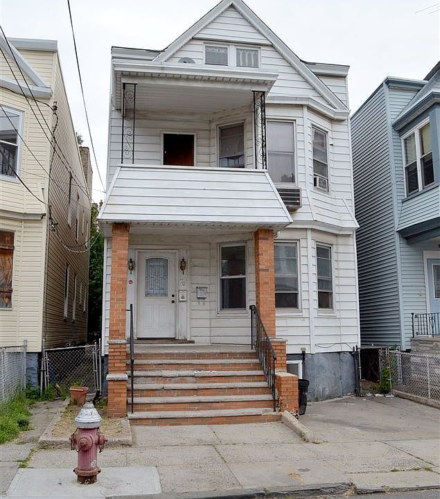 1st image of 170 Wilkinson Ave