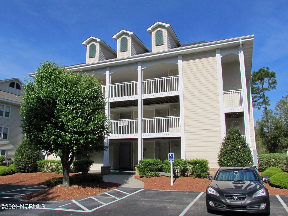 1st image of 3350 Club Villa Dr SE Unit 1001