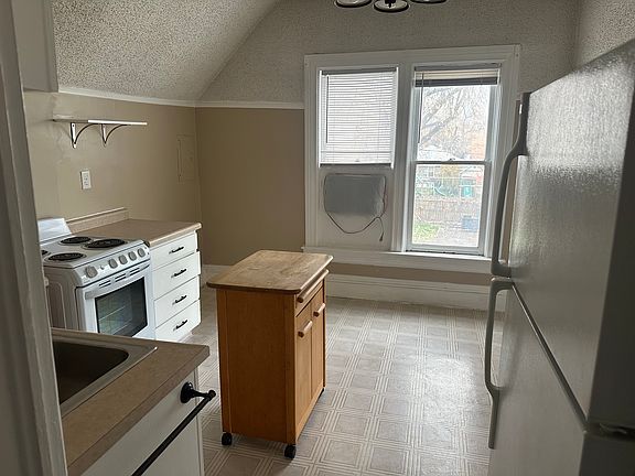 5th image of 1175 S 300 E Unit 2